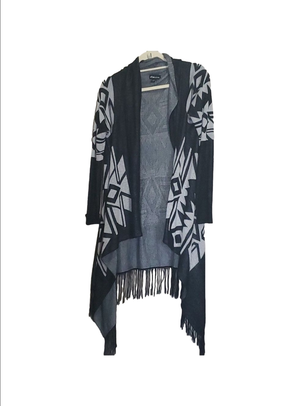 Seductions sweater wrap size m/l